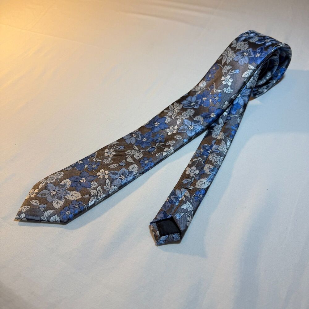J. Ferrar One Size Floral Men Tie Blue Silver Polyester Woven Dress Necktie